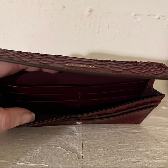 COACH Envelope Long Wallet Python Embossed Leather Red - Picture 4 of 5